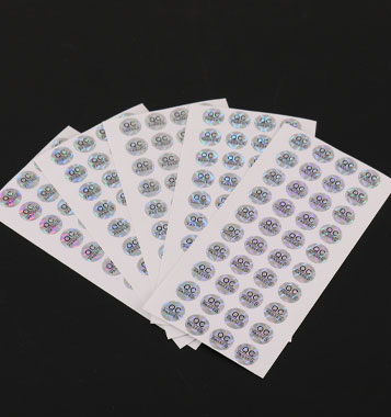 Thermal Labels vs. Ribbon-Printed Labels: Which is Better for Your Warehouse Management?
